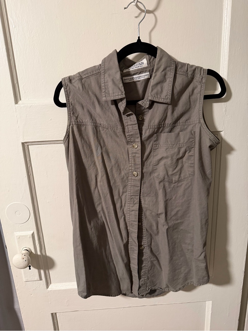 Vintage Women’s Columbia Sleeveless Button Down 100% Cotton Shirt Olive Green M